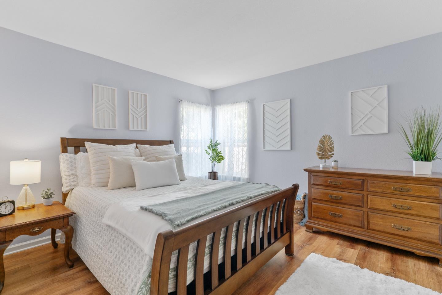 1040 38th Ave Unit: 2