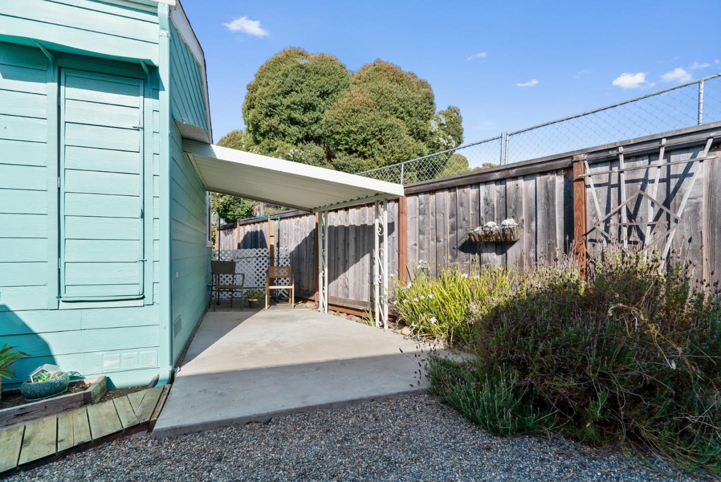 1040 38th Ave Unit: 2