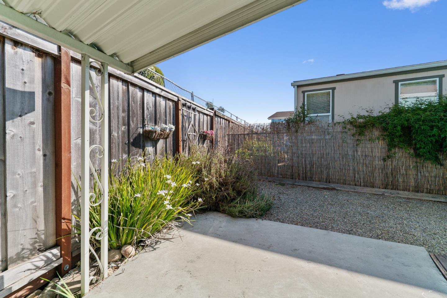 1040 38th Ave Unit: 2