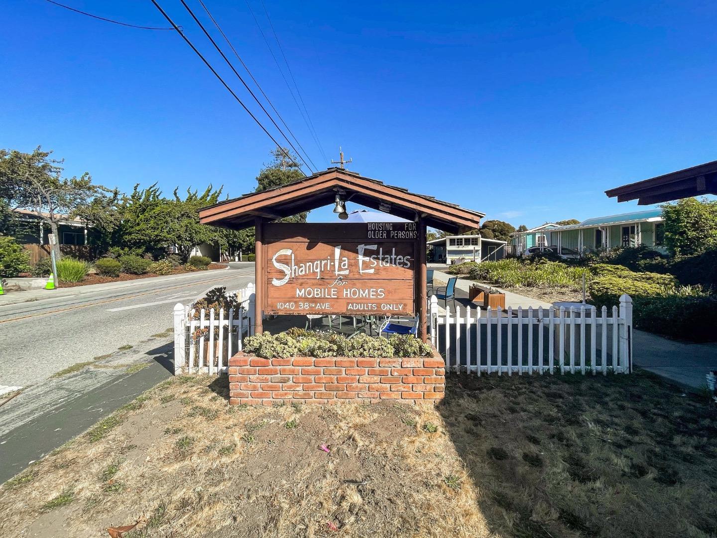 1040 38th Ave Unit: 2