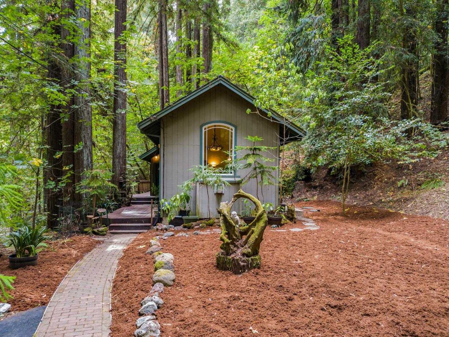 727 Eureka Canyon Road