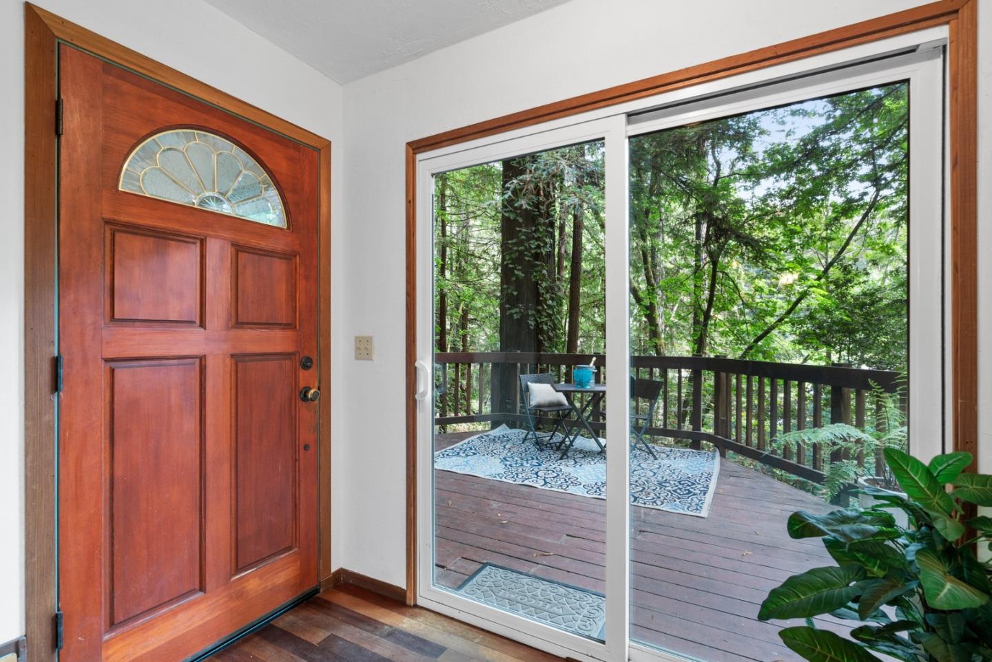 727 Eureka Canyon Road