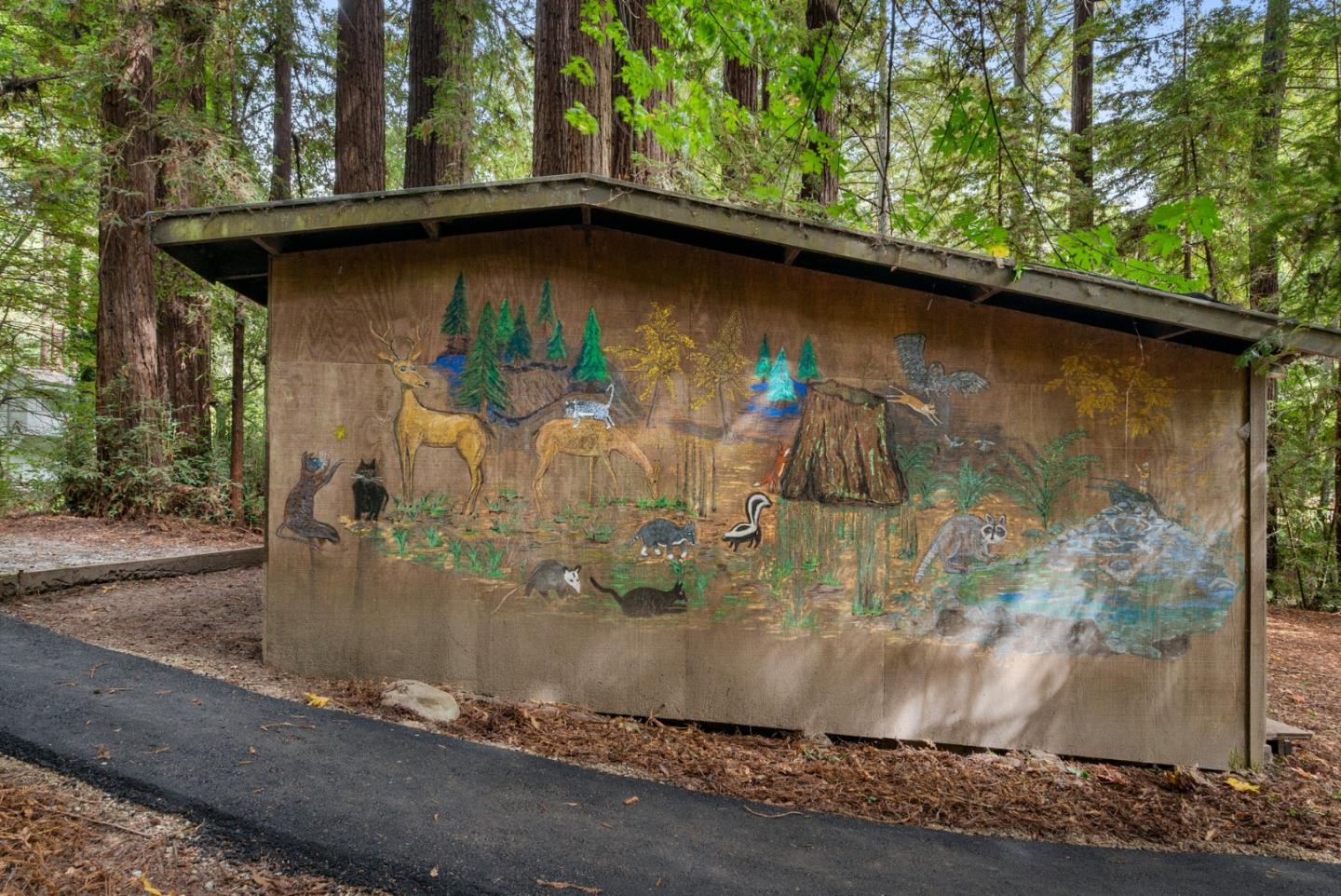 727 Eureka Canyon Road
