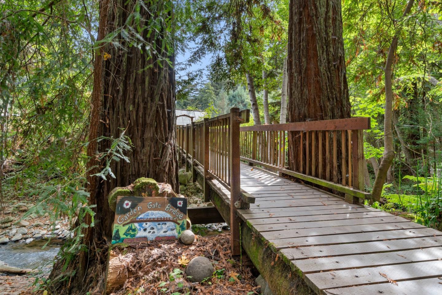 727 Eureka Canyon Road