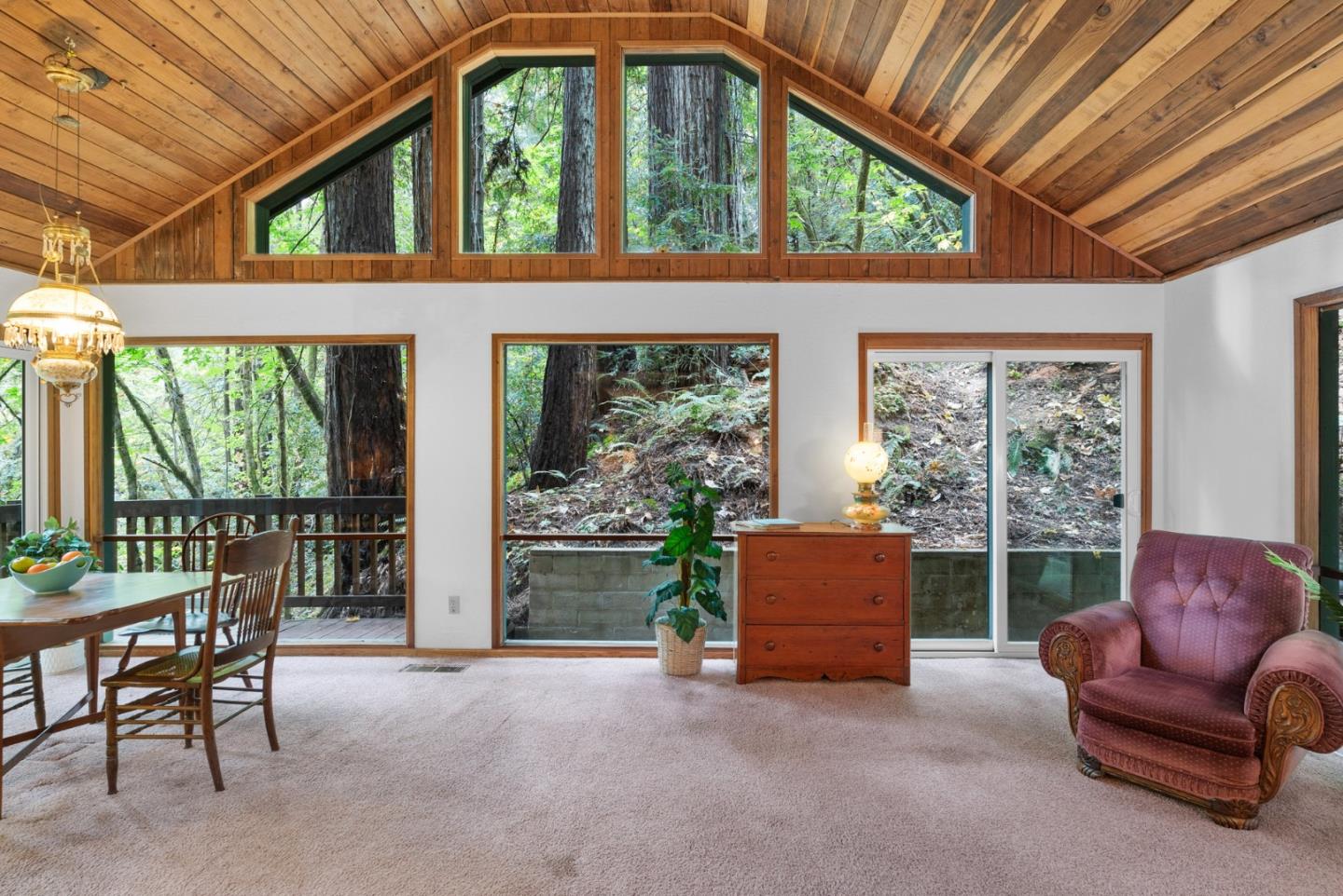 727 Eureka Canyon Road
