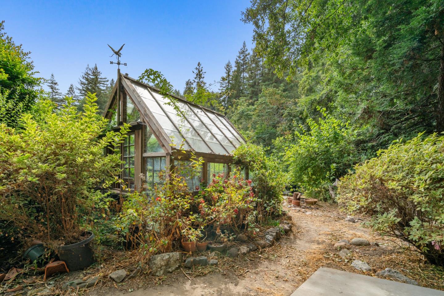 727 Eureka Canyon Road