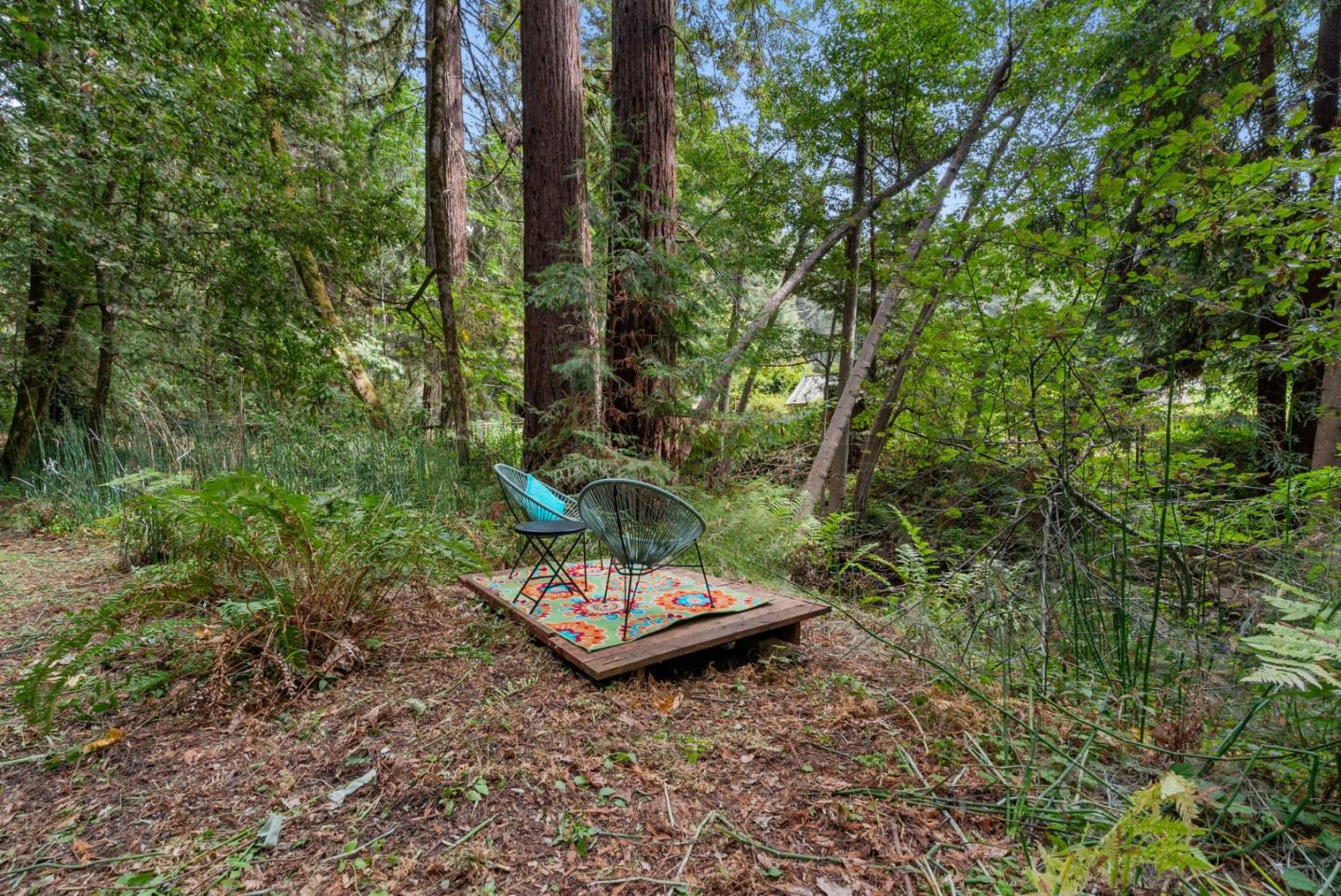 727 Eureka Canyon Road