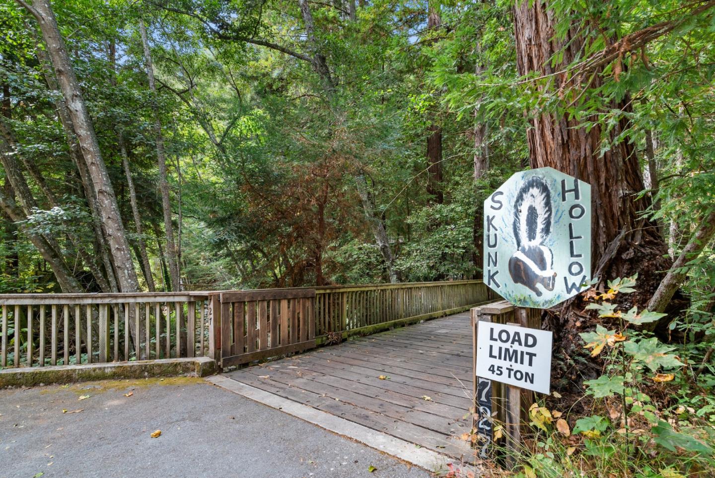 727 Eureka Canyon Road
