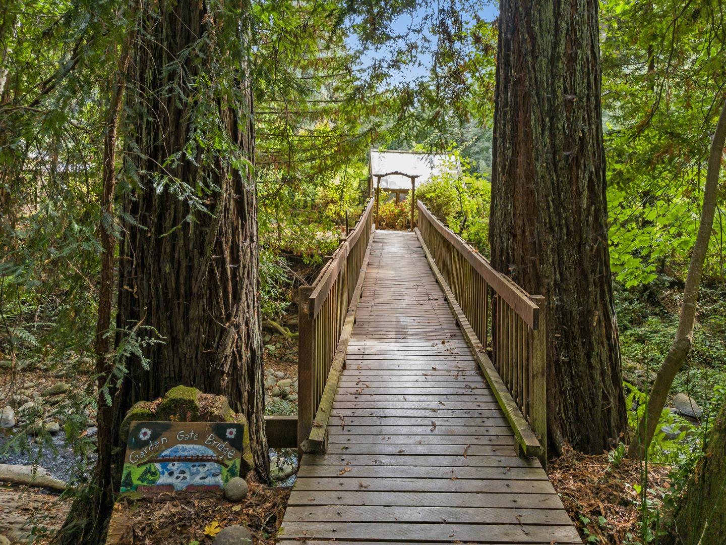 727 Eureka Canyon Road