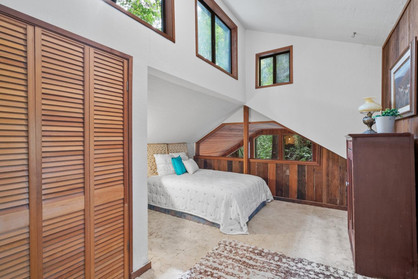 727 Eureka Canyon Road