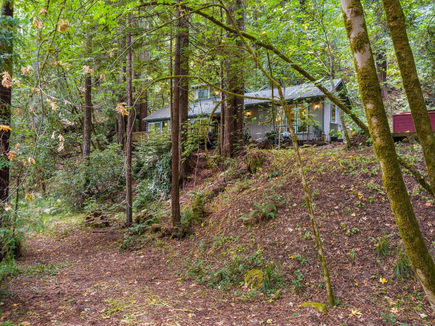 727 Eureka Canyon Road