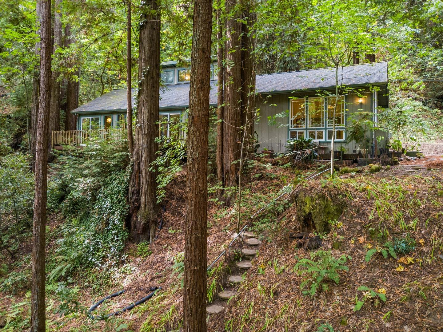 727 Eureka Canyon Road