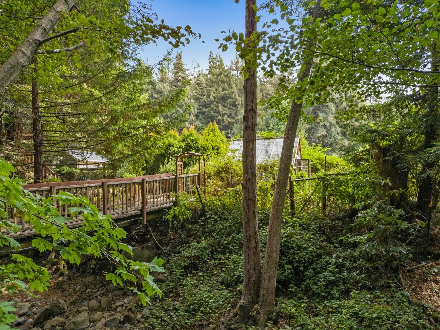 727 Eureka Canyon Road
