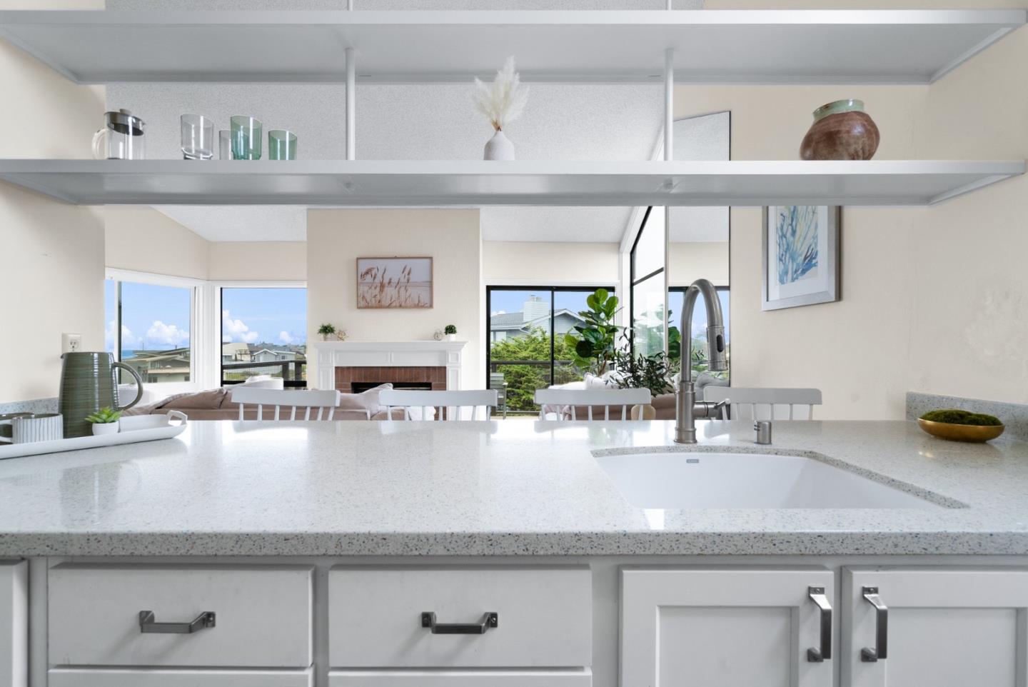 14 Pelican Point