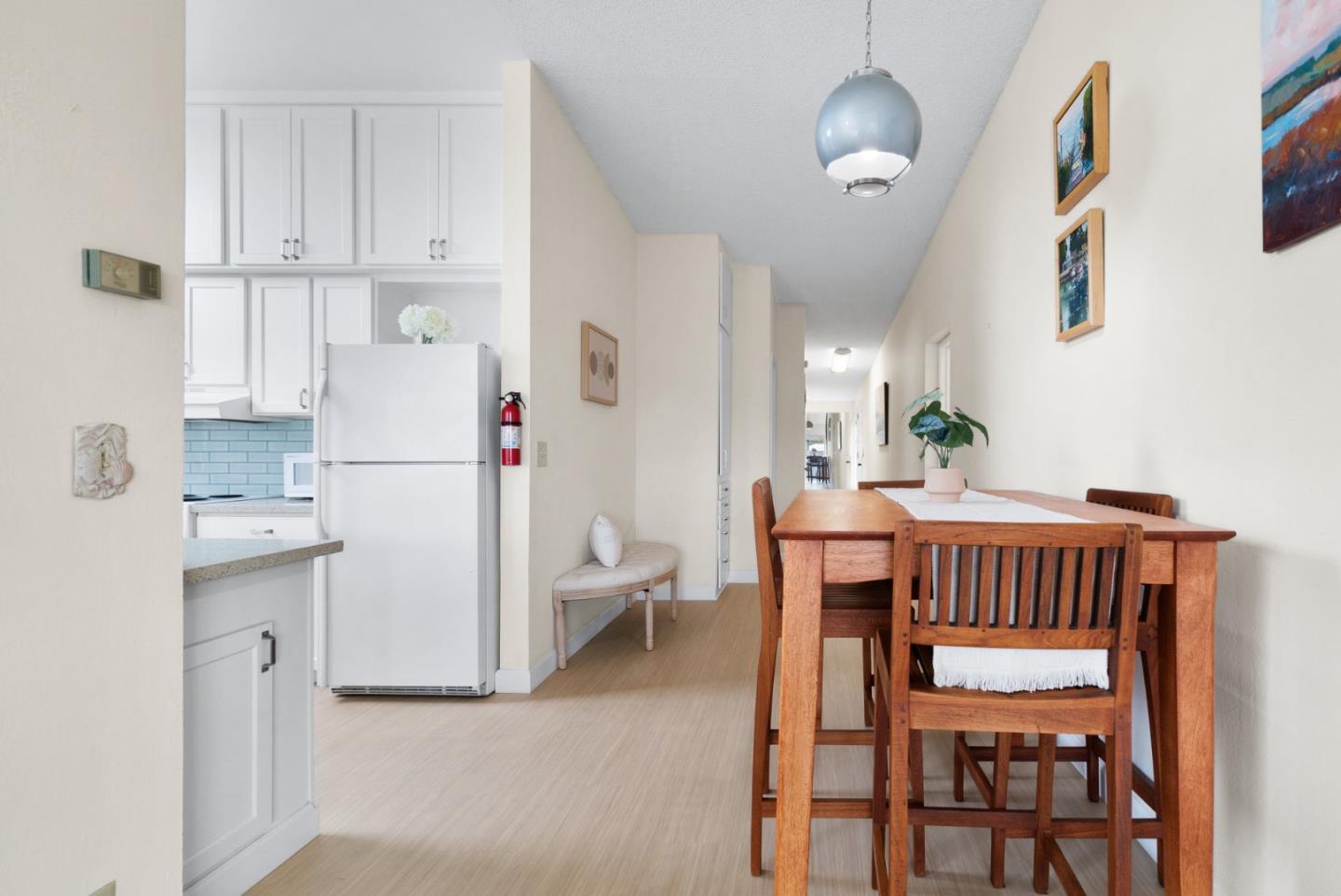 14 Pelican Point