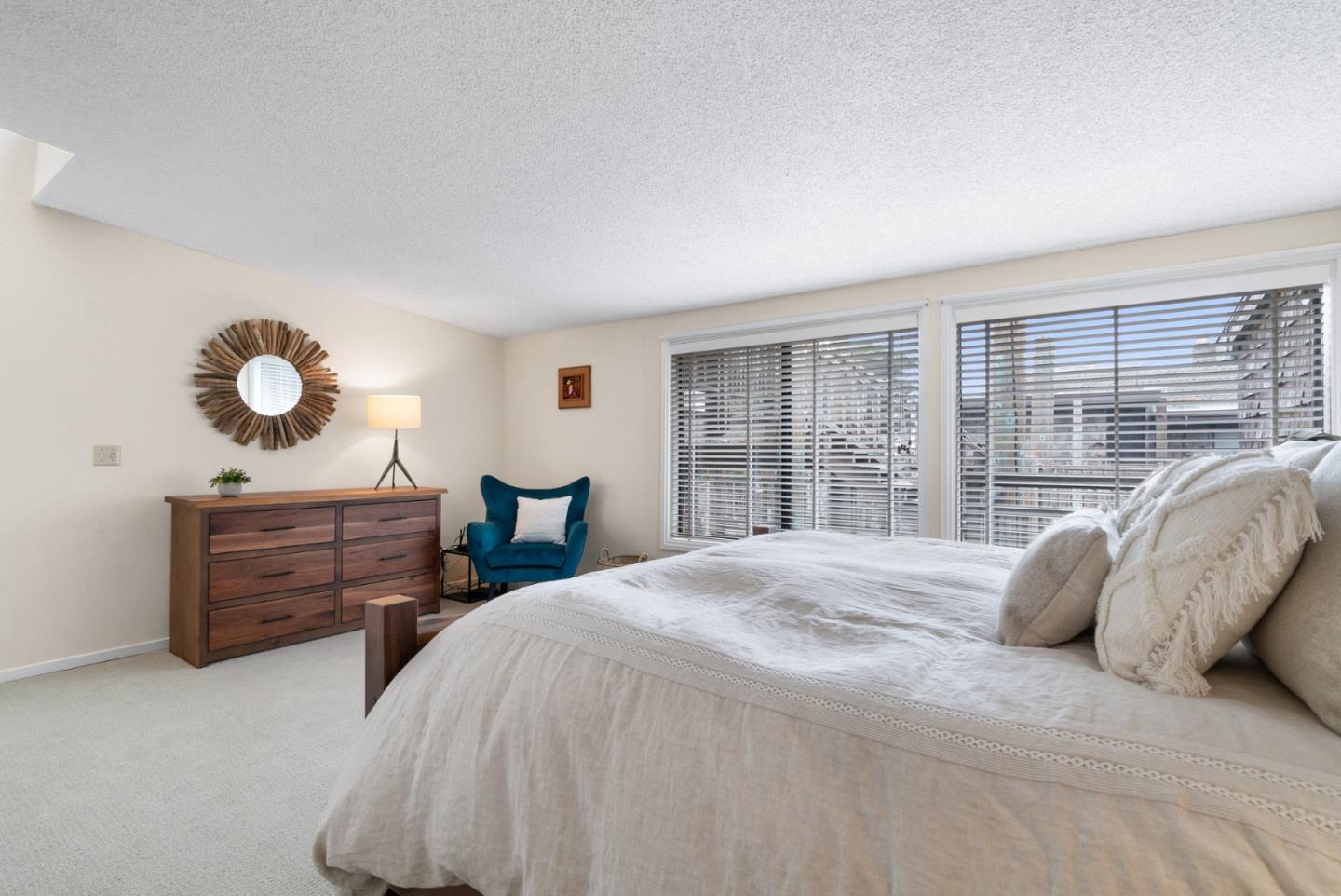 14 Pelican Point