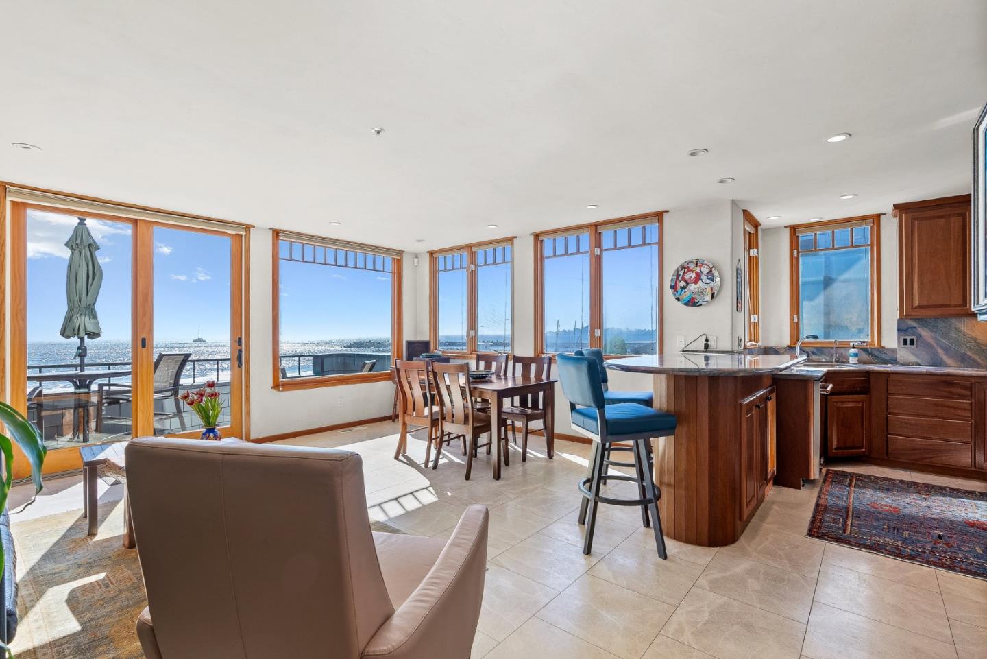 2615 East Cliff Drive