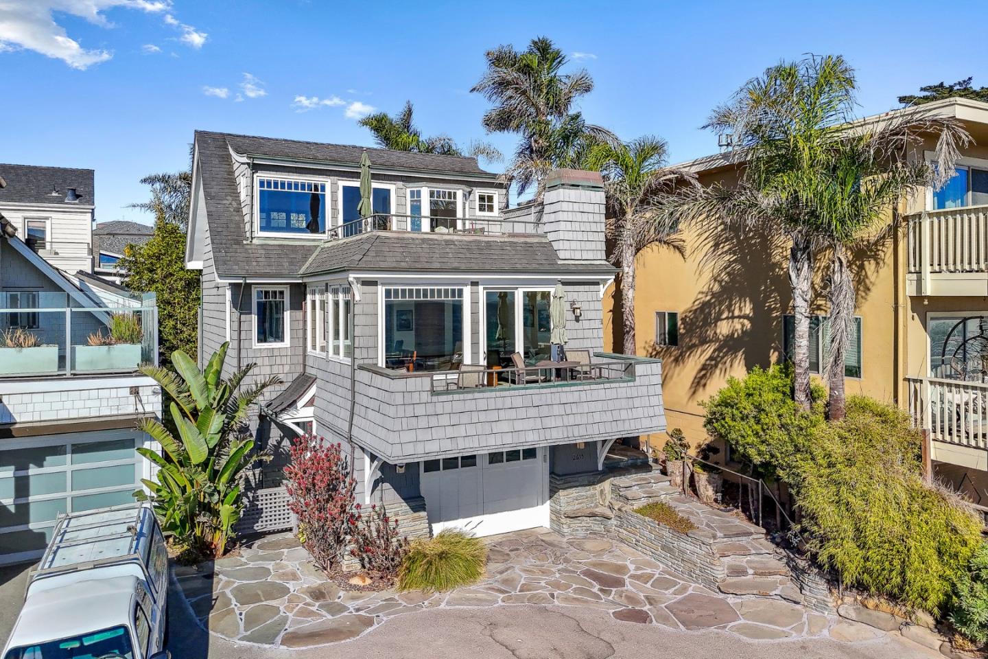 2615 East Cliff Drive