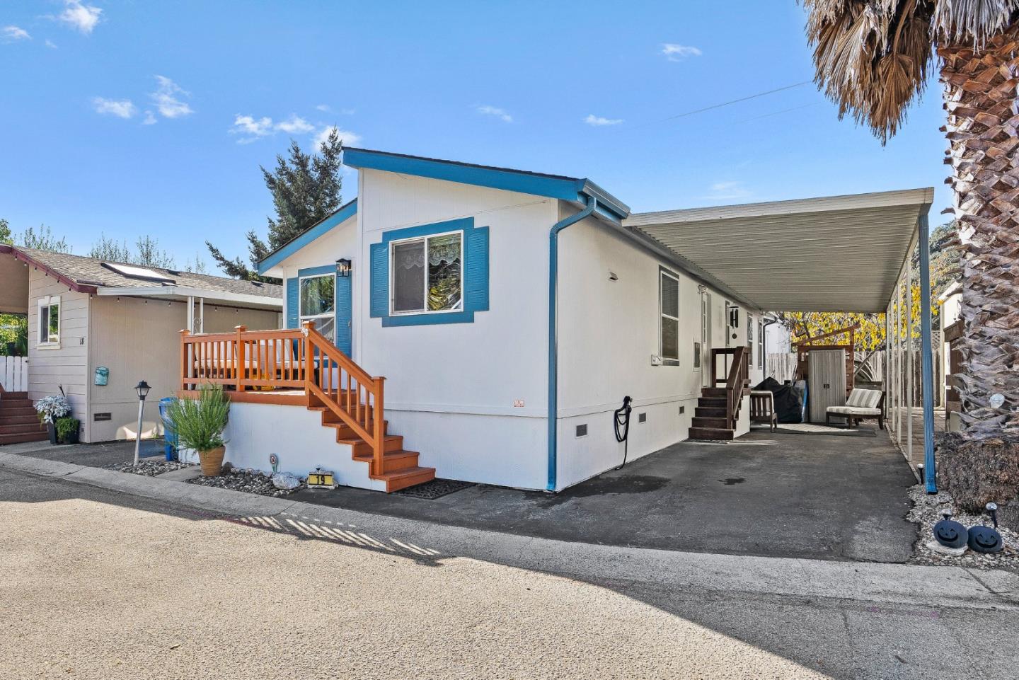 3060 Porter Street Unit: 19