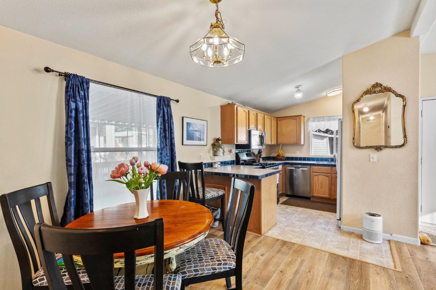3060 Porter Street Unit: 19