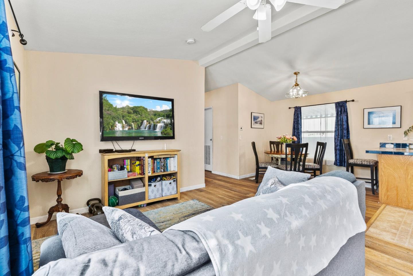 3060 Porter Street Unit: 19