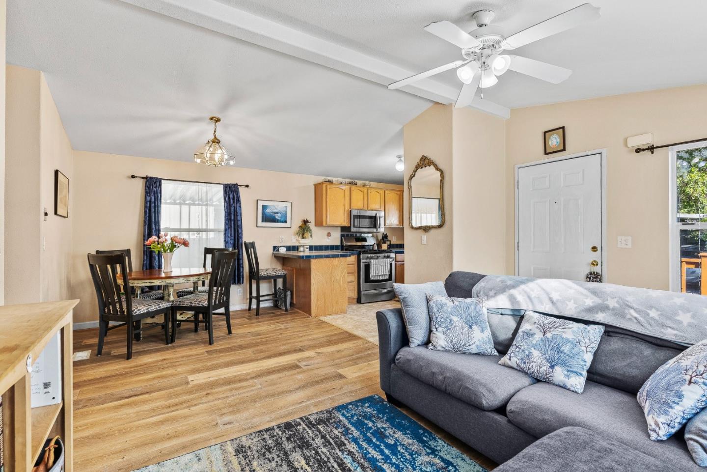 3060 Porter Street Unit: 19