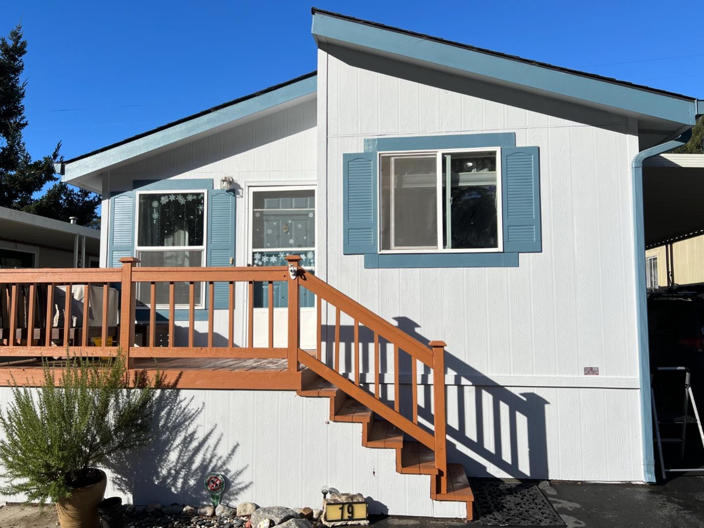3060 Porter Street Unit: 19