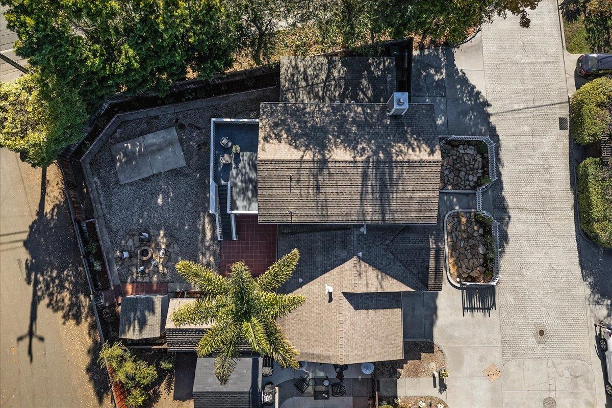 5737 Soquel Drive