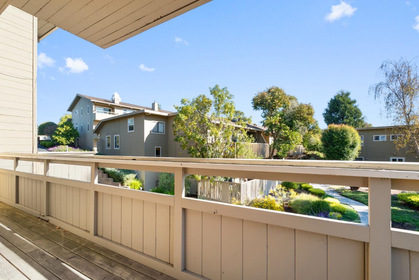 111 Vineyard CT