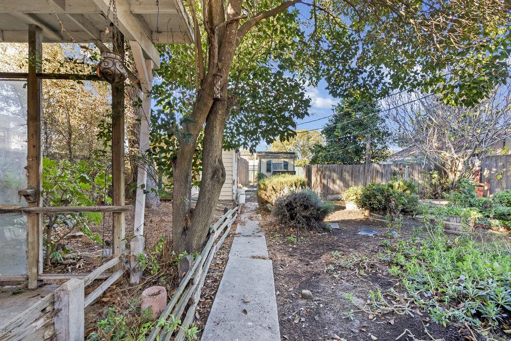 1146 Prune Street