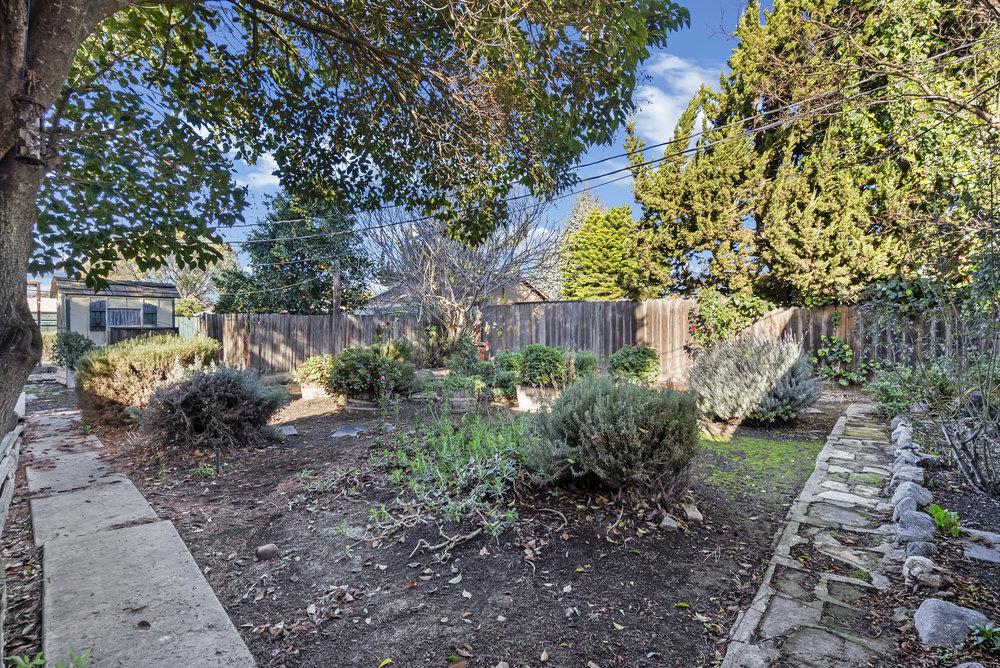 1146 Prune Street