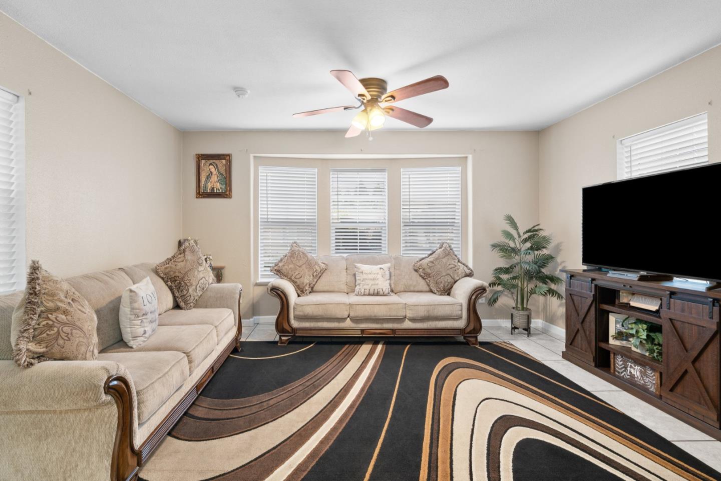 789 Green Valley Road Unit: 35