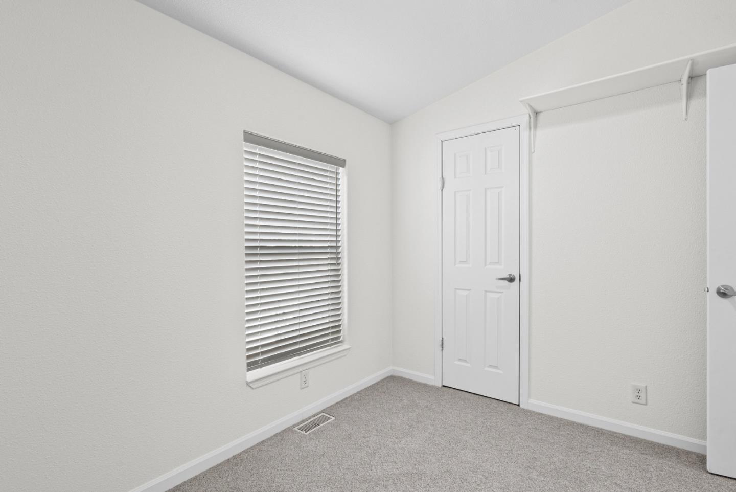 998 38th Avenue Unit: 19