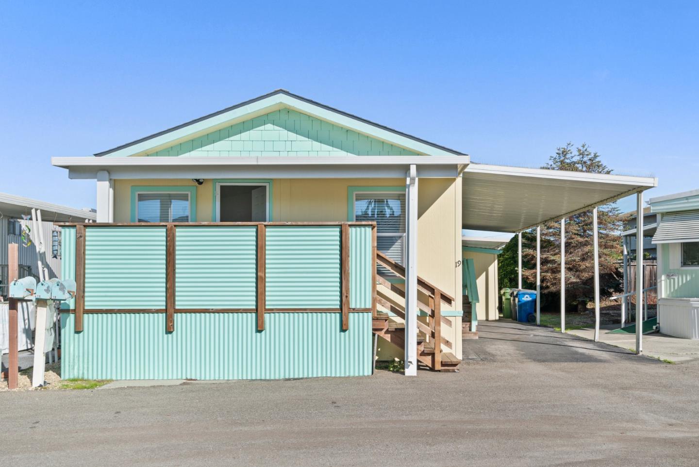 998 38th Avenue Unit: 19