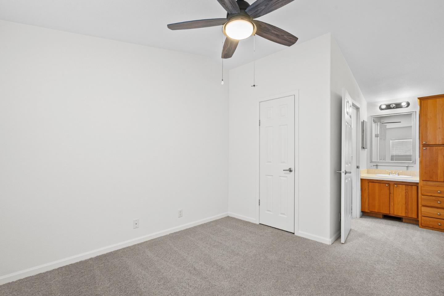 998 38th Avenue Unit: 19