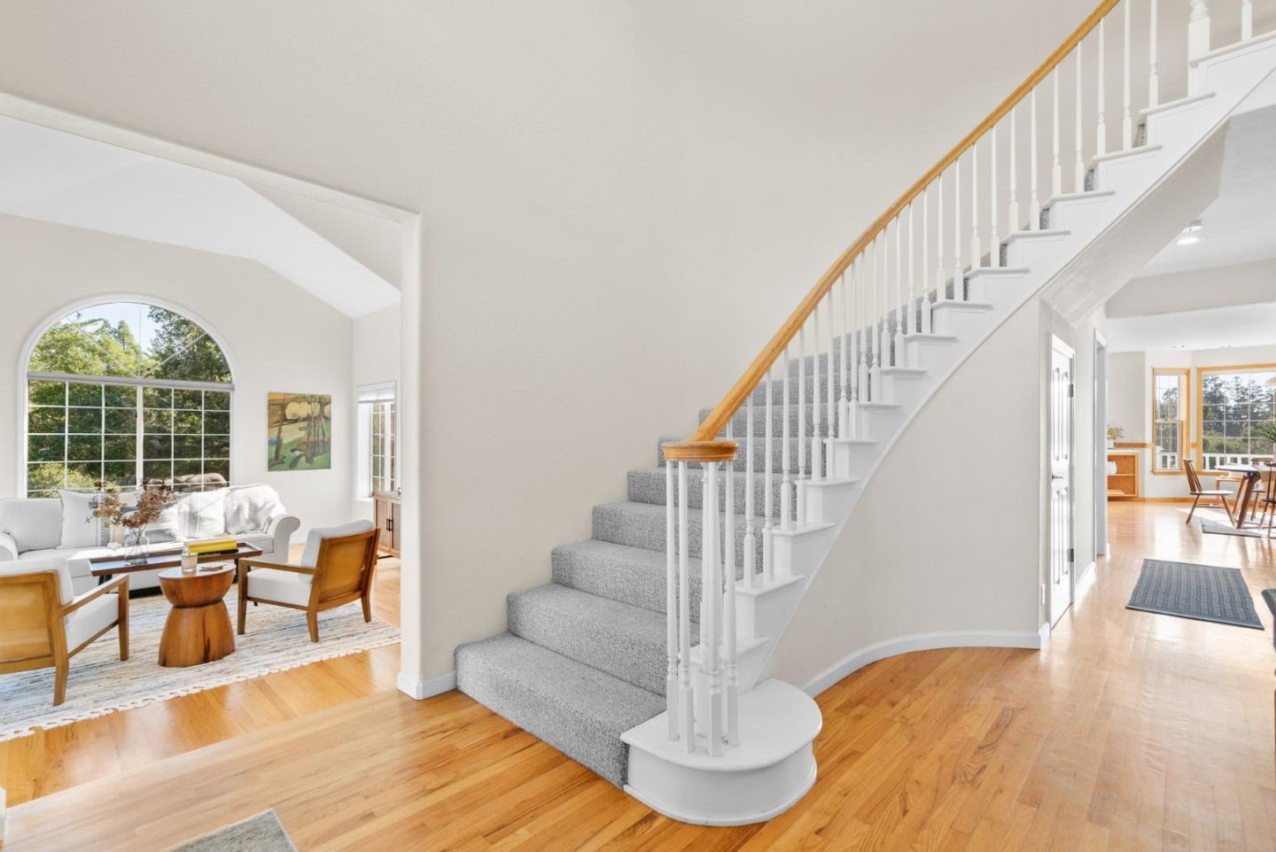 735 Meadow Road