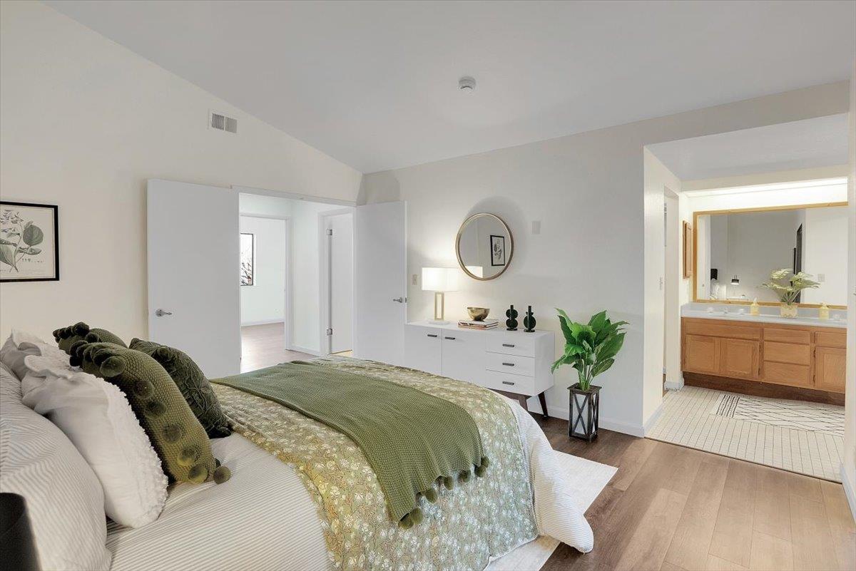 2387 Lascar Court