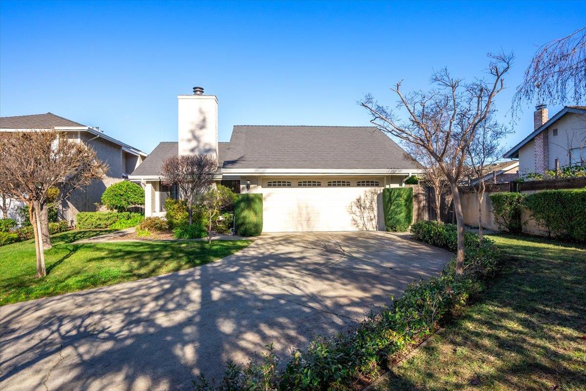 2387 Lascar Court