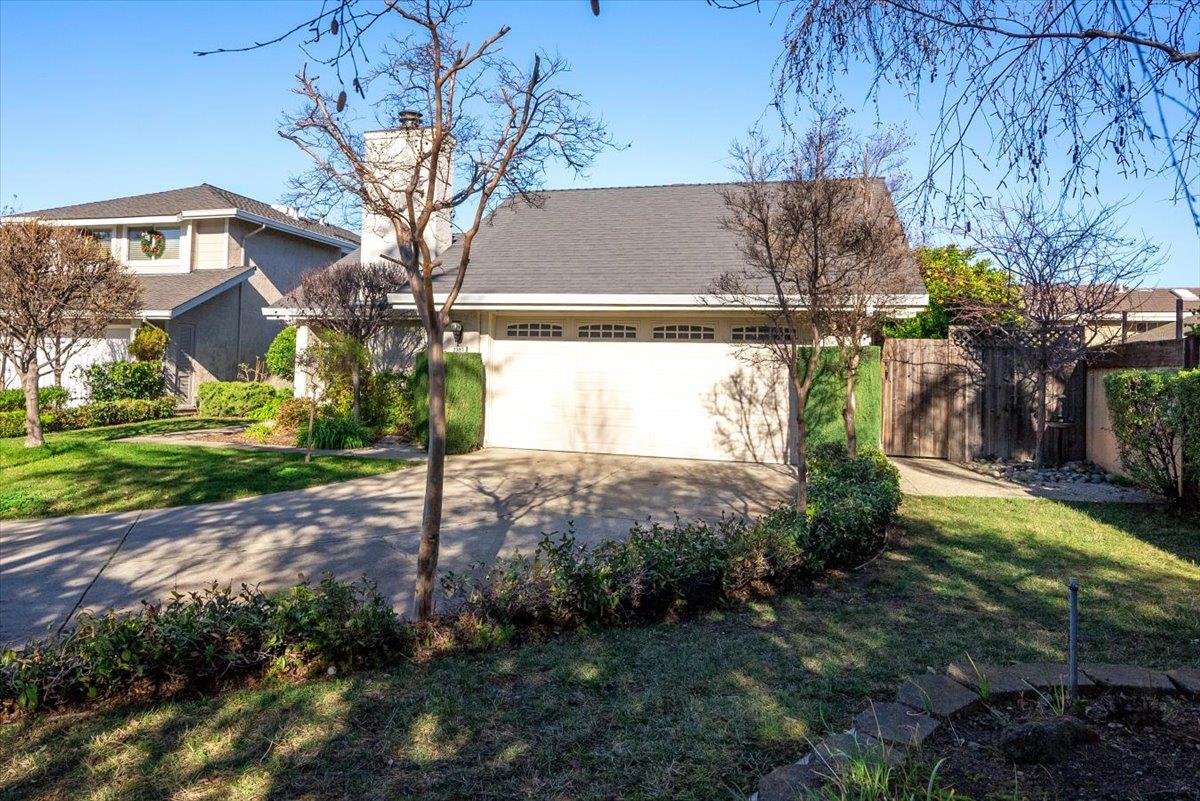 2387 Lascar Court