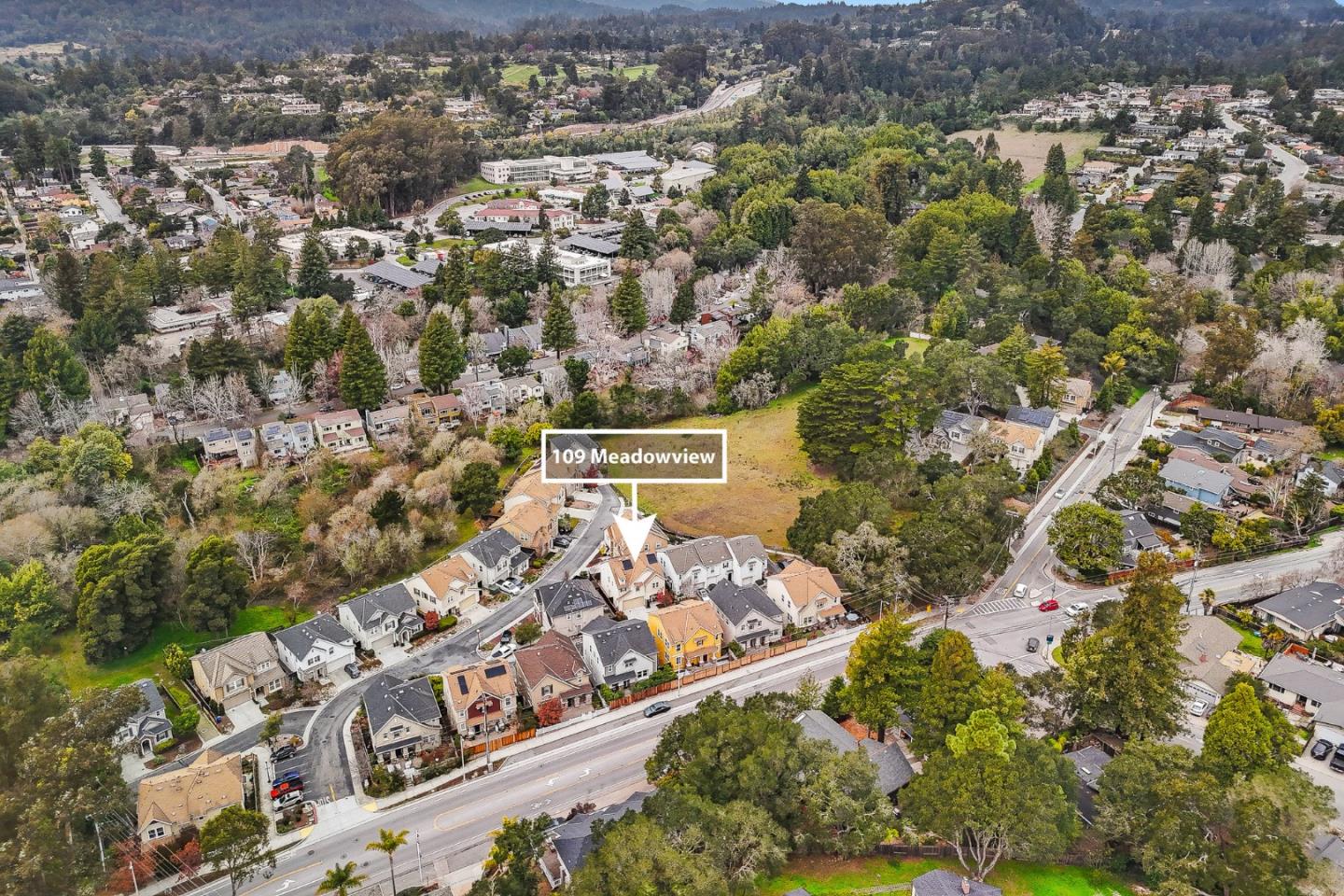 109 Meadowview Lane