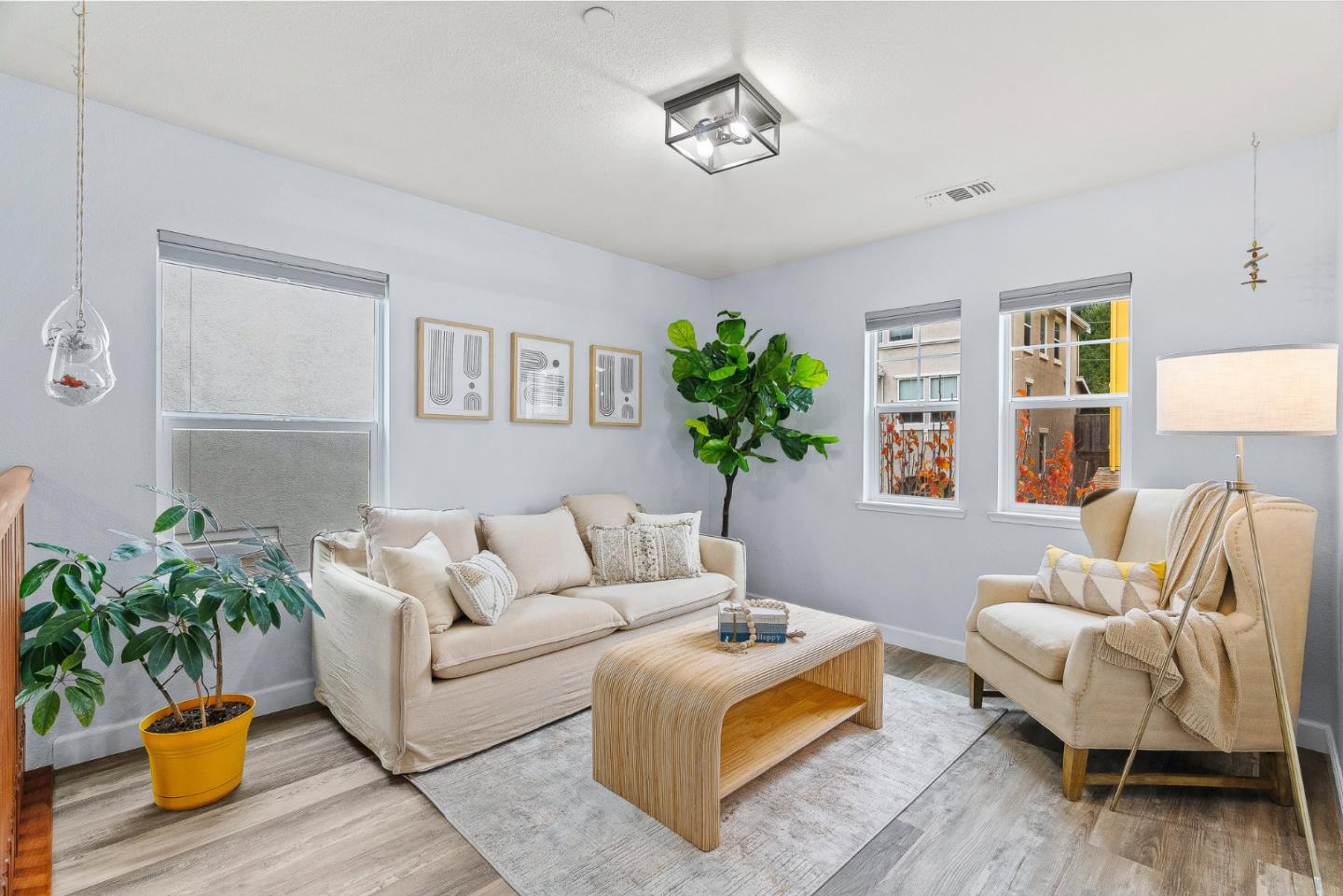 109 Meadowview Lane