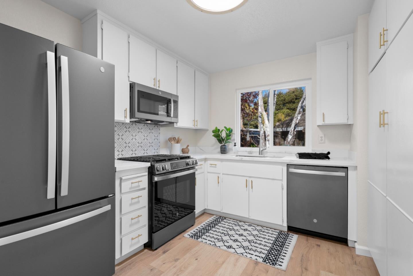 443 Sailfish Drive