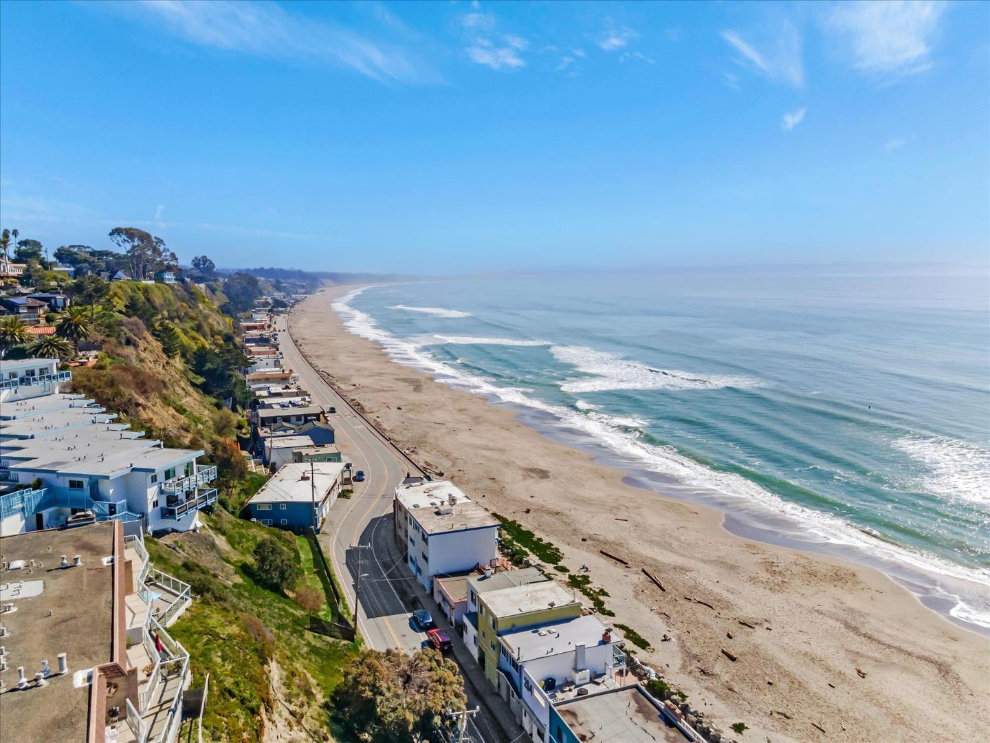 230 Rio Del Mar Boulevard B