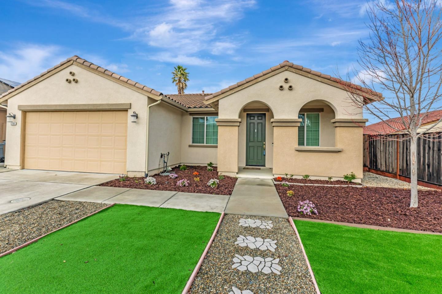 1216 Steinbeck DR