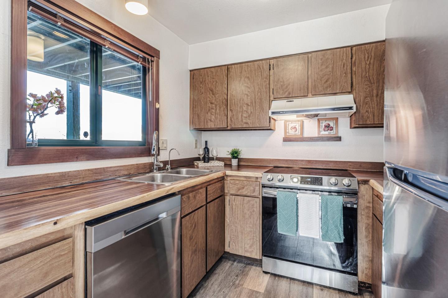 323 Broadway A2