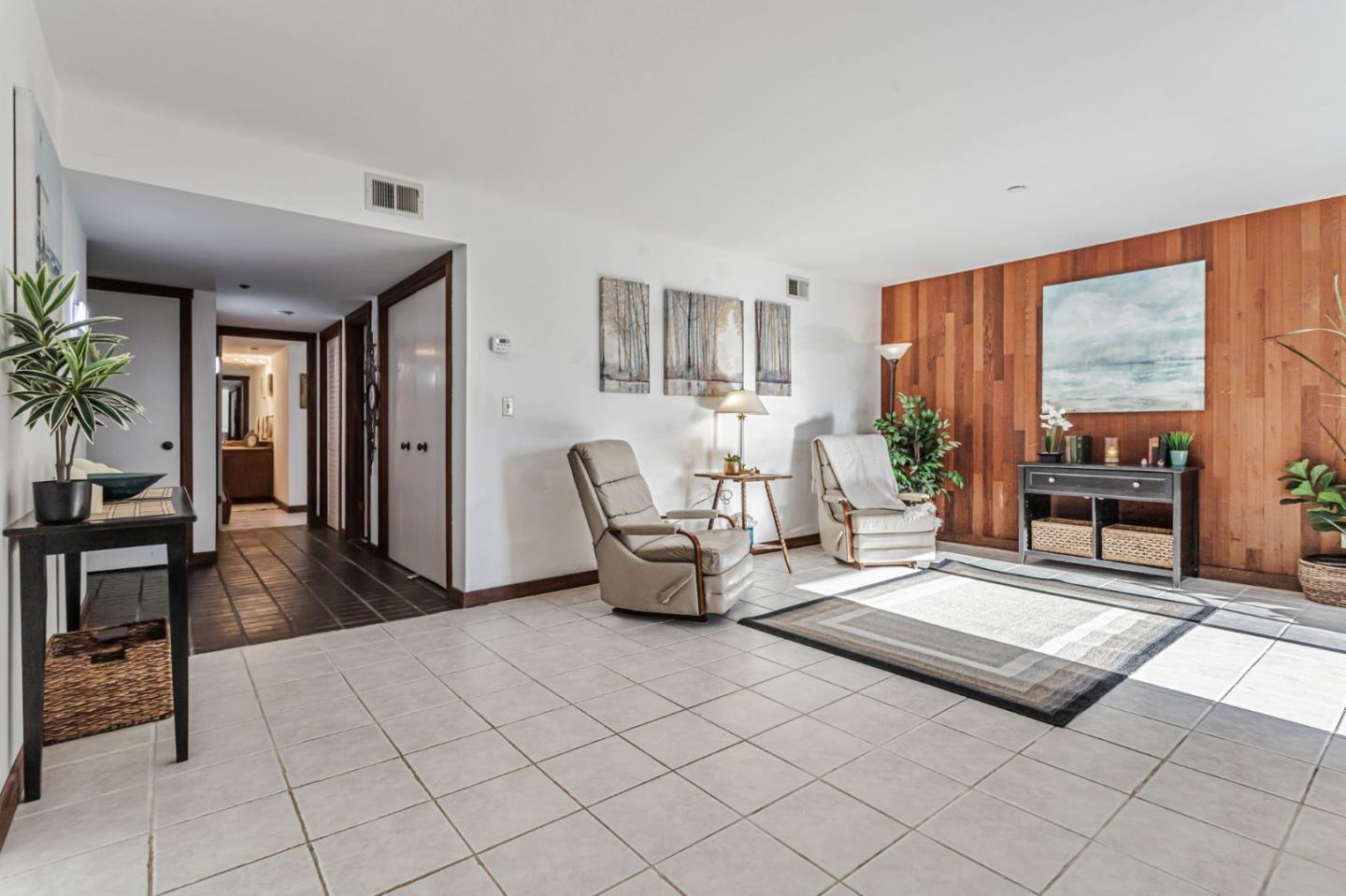 323 Broadway A2
