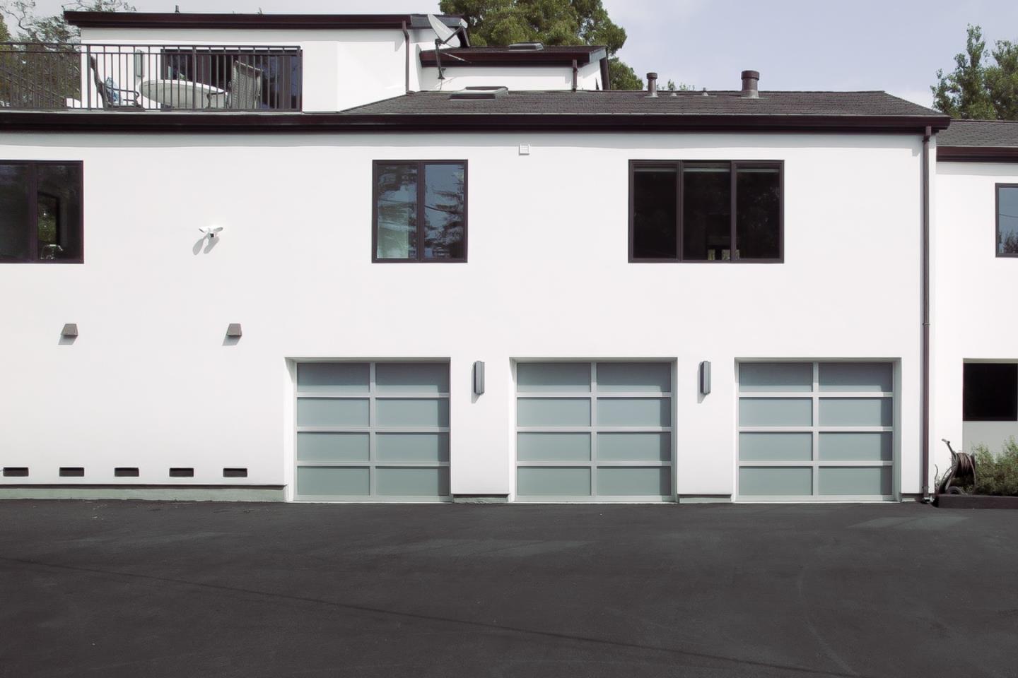 39 Hollins Drive