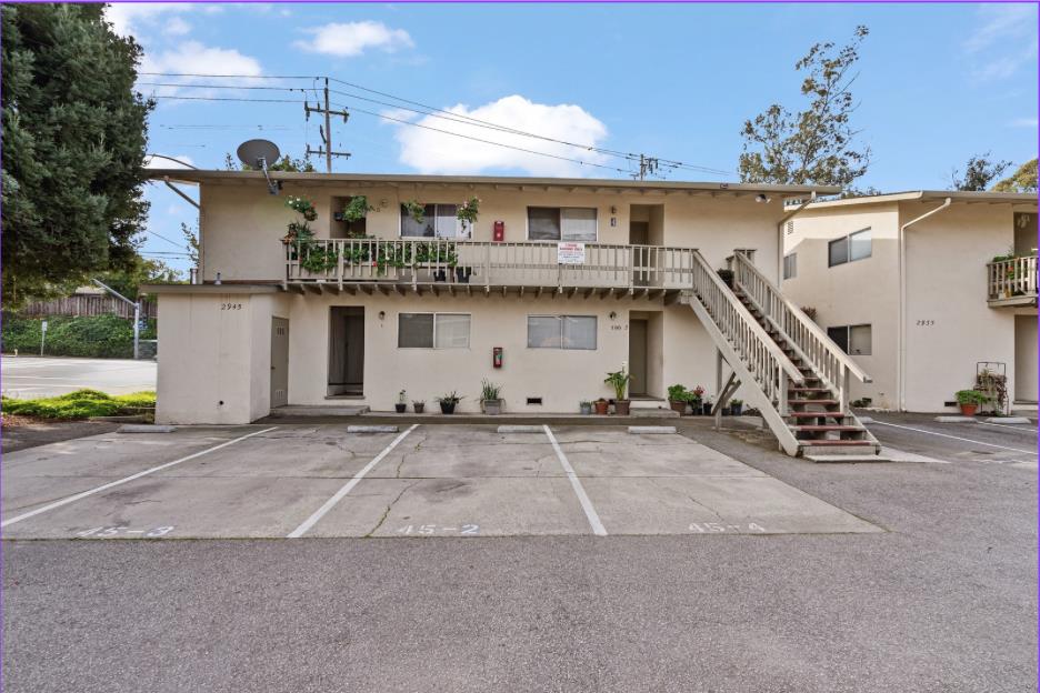 2945 Capitola Road
