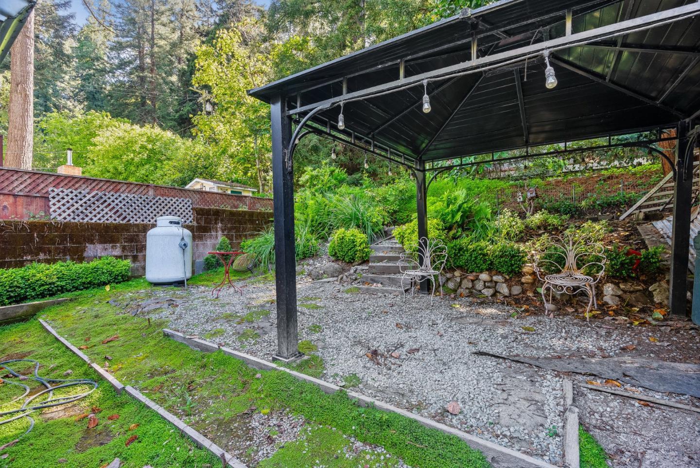 186 Saint Bernard Street