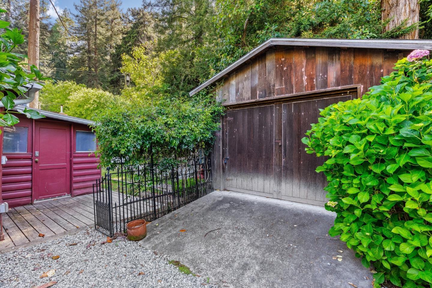 186 Saint Bernard Street